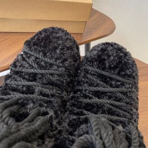 Bottes d'hiver unisexes de luxe de haute qualité avec logo de designer personnalisé, bottes mi-hautes confortables antidérapantes, chaussures de course - Product Image 2