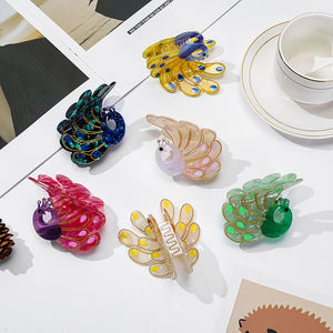 مشبك شعر جديد بتصميم فريد على شكل طاووس مصنوع من الأسيتات مع حجارة الراين، دبوس شعر لطيف على شكل حيوان، مشبك شعر على شكل سمكة قرش - Product Image 2