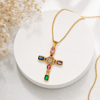 Collier Pendentif Croix Multicolore Vintage en Zirconium Cubique SA Jewelry, Plaqué Or 18K, Acier Inoxydable, Classique, Religieux, Quotidien pour Femme