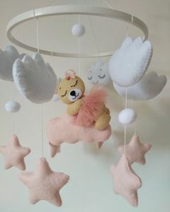 Mobile design personnalisé pour berceau meilleurs anniversaires baptêmes et vacances coffret cadeau mignon ours rose mobile pour lit de bébé pour fille vente en ligne - Product Image 1