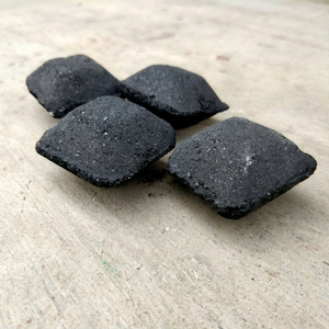 Briquettes de charbon de coco en forme d'oreiller, de qualité supérieure, pour marque privée, OEM, ODM, pour restaurants et barbecues, haute chaleur, nettoyage facile - Product Image 1