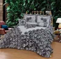Parure de lit de luxe 4 pièces en satin style européen, motif rose 3D doré, volants réversibles, 300 fils/cm², pour chambre à coucher