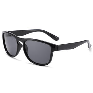 Gafas de sol cuadradas de estilo europeo para mujer, montura de plástico UV400, lentes de PC, protección solar, accesorios de moda, origen Wenzhou - Product Image 5