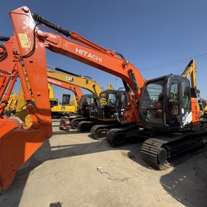 Excavatrice sur chenilles Hitachi ZX135 d'occasion, presque neuve, économe en carburant, 13 tonnes, pour usage agricole et domestique, avec moteur, boîte de vitesses, pompe et PLC - Product Image 1