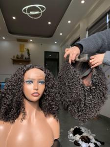 Perruque de cheveux humains vierges Remy vietnamiens bouclés eurasadiens avec frange, sans dentelle, extensions de cheveux en gros de l'usine VNHL, provenant de plusieurs donneurs - Product Image 2