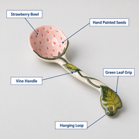 Cuillère décorative en céramique en forme de fraise, faite à la main, avec anse en corde et boucle de suspension, pour cuisine, thé, café et desserts