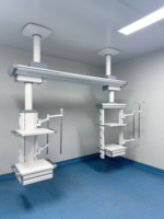 Système de suspension au plafond pour unité de soins intensifs, avec pendentif médical pour séparation sec/humide