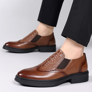 Zapatos Formales de Cuero para Hombre, Estilo Brogue, Tacón Bajo, Transpirables, para Oficina, Hechos en Wenzhou - Product Image 2