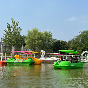 Bateau de loisirs électrique en plastique pour jeux aquatiques familiaux, avec structure stable et grand espace, idéal pour parcs aquatiques, rivières intérieures et mer - Product Image 4