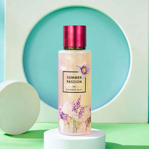 Profumo Spray Corpo Donna Fruttato Lunga Durata Eco-Friendly Private Label Ingrosso - Fine Fragranza Scintillante <span class=keywords><strong>Passione</strong></span> Estiva - Product Image 3