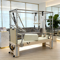 Cama de Pilates Multifuncional de Madera con Sistema Integrado de Reformer y Torre para Entrenamiento de Cuerpo Completo