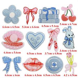 Parche Bordado Termoadhesivo con Diseño <span class=keywords><strong>de</strong></span> Corazón y Estrella, para Maquillaje, Belleza, Princesa, Niña, Color Rosa y Azul, Ideal para Manualidades - Product Image 3