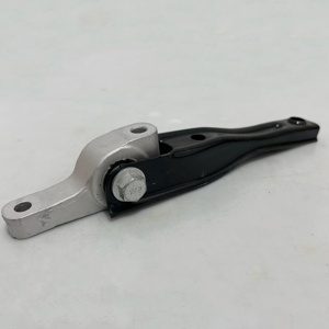 Supporto Motore MAGNETI MARELLI OE 5Q0199855Q di Alta Qualità, Ricambio Originale per VW Golf e Audi A3, Garanzia 1 Anno - Product Image 4