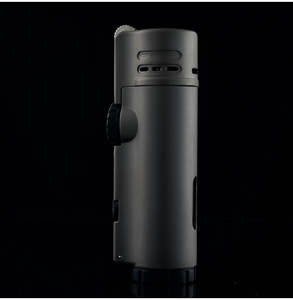 Encendedor de Gas Butano a Prueba de Viento con Cuatro Llamas y Llama Ajustable para Acampar, Fumar Cigarros, Diseño Clásico de Aleación de Zinc - Product Image 3