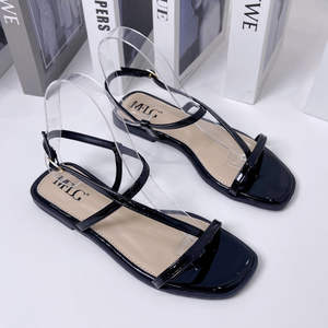 Tendances mode été et printemps - Sandales ouvertes en cuir véritable pour femmes, avec construction robuste et tongs - Product Image 6