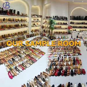 פרווה מונגוליאנית חורף מונגוליאנית נשים ארוכות מגפי החלקה חמה-על גומי הבלעדית שטוח מעל הברך - Product Image 6