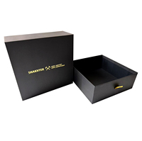 Boîte cadeau rigide à tiroir coulissant avec ruban de tirage, logo personnalisé, plateau mat, emballage de luxe pour bijoux avec finition UV
