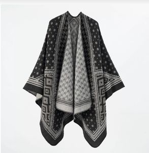 Capa cálida y a la moda, éxito de ventas, sencilla y fácil de combinar, perfecta como capa exterior o chal de viaje. - Product Image 1