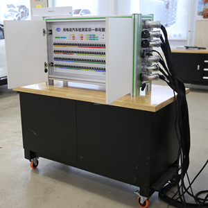 Plateforme d'enseignement intelligente intégrée pour l'inspection et la formation des véhicules électriques Volkswagen ID4 - Product Image 4