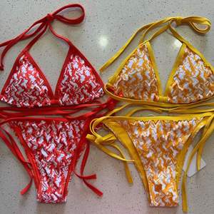 Conjunto <span class=keywords><strong>de</strong></span> <span class=keywords><strong>Bikini</strong></span> Halter <span class=keywords><strong>de</strong></span> Lujo Estilo <span class=keywords><strong>Pasarela</strong></span> con Textura Entrelazada, Traje <span class=keywords><strong>de</strong></span> Baño <span class=keywords><strong>de</strong></span> Dos Piezas con Detalle <span class=keywords><strong>de</strong></span> Cadena Dorada, Ropa <span class=keywords><strong>de</strong></span> Playa para Resort, Venta al por Mayor - Product Image 5