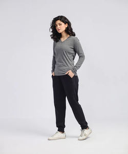 Camiseta transpirable personalizada con cuello redondo para mujer, camiseta en blanco con decoración de diamantes bordados de estilo informal con logotipo impreso de etiqueta privada - Product Image 6