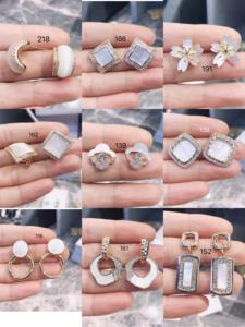 بيع بالجملة مصنع دبي شرابات الموضة سلسلة القلب فراشة اللؤلؤ قلادة هوك النساء الكورية الأقراط الطويلة - Product Image 3