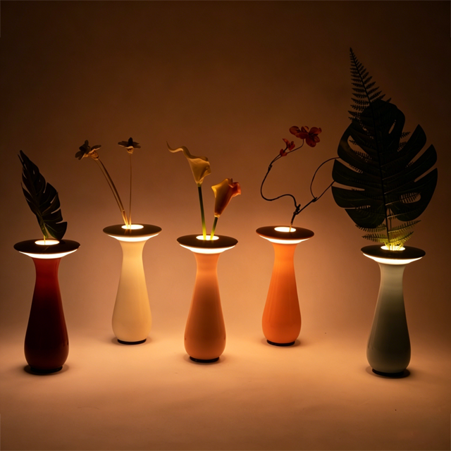Creative Modern Simple Vase Table Lamp Rechargeable Touch Control LED Aluminum Body for Bedroom Dining Room Restaurant Bar Decor