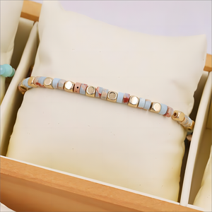 Bracelet à maillons coloré et polyvalent, style frais et délicat, idéal pour <span class=keywords><strong>les</strong></span> vacances, <span class=keywords><strong>les</strong></span> voyages, <span class=keywords><strong>les</strong></span> sorties en plein air et <span class=keywords><strong>les</strong></span> tenues décontractées - Product Image 1