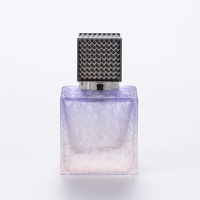 Flacon de parfum en verre transparent carré ou rectangulaire de 30 ml, 50 ml, 100 ml du fabricant, sérigraphié, rechargeable pour cosmétiques