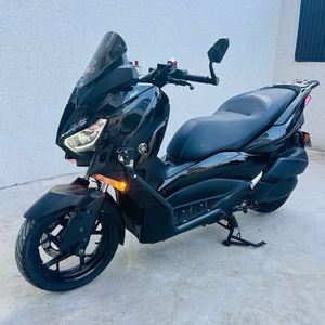 Yamaha <span class=keywords><strong>X</strong></span> <span class=keywords><strong>Max</strong></span> <span class=keywords><strong>300</strong></span> Usada, 300CC, Fabricada en <span class=keywords><strong>2023</strong></span>, con 16,000 Km, Viene con Tablero LCD, Frenos ABS, en Excelente Estado - Product Image 5