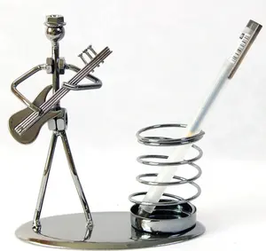 金属小雕像和铁音乐笔筒个人包装工艺品D004