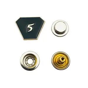 Logo personnel forme personnalisée or bouton pression conception émail irrégulier métal quatre parties boutons pression pour vêtements