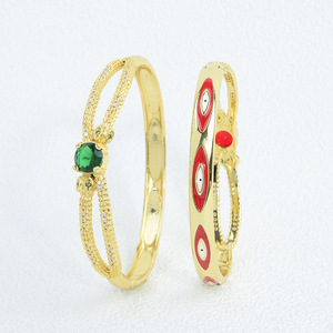 Bracciali Personalizzati in Resina Smaltata Impermeabile con Design Arabo, Serpente Portafortuna, Occhi del Malocchio Verdi e Rossi, Zirconia di Lusso per Donne - Product Image 2