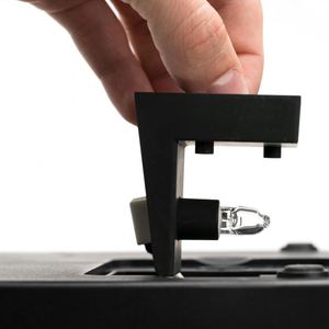 เครื่องวัดสเปกโตรโฟโตมิเตอร์แบบอิริส Hanna Instruments HI802 ช่วงความยาวคลื่น 340 ถึง 900 นาโนเมตร ระบบออปติคอลแบบแยกลำแสง HI802 เครื่องวัดค่า pH รุ่น HI802 ของ Hanna - Product Image 2