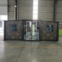 Casa Contenedor Cuadrada Expandible y Transpirable de Diseño Rústico SY con Sistema de Generación de Energía Solar Prefabricado