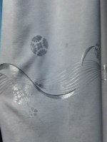 L'usine personnalise des tissus de rideaux de haute précision avec des motifs ondulés chinois. Il est utilisé pour la décoration de la maison.