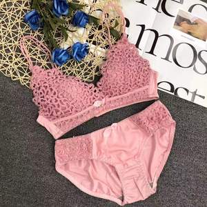 Ensemble soutien-gorge et culotte brodés sans couture une pièce de haute qualité, avec dentelle tendance, rembourré, bonnet trois quarts, sans armatures, grande taille - Product Image 4