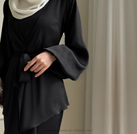 Ensemble haut à manches lanternes en satin et robe intérieure sur mesure OEM, vêtements modestes musulmans, fabricant en gros