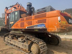 Excavatrice d'occasion Doosan DX560lc-9C DX560, 55 tonnes, sur chenilles, robuste, avec moteur Scania DC13 et marteau hydraulique - Product Image 1
