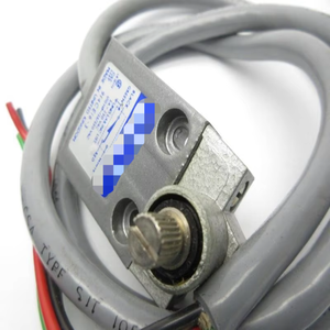 914CE16-3 250VAC 5A NSMP Nuovo Originale Pronto per la Spedizione Controllore PLC Dedicato per Automazione Industriale - Product Image 1