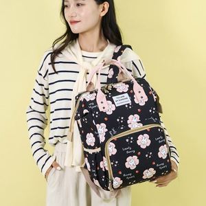 Mochila de Maternidad con Diseño de Dibujos Animados, Gran Capacidad, Bolsa de Pañales Multifuncional con USB, Venta Caliente - Product Image 2