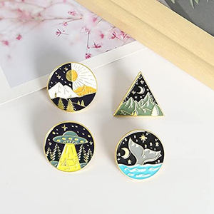 Logo gratuit conception épingle en métal insigne paysage personnalisé Record montagne lune mer Anime doux broche épingle émail épinglettes pour vêtements - Product Image 1