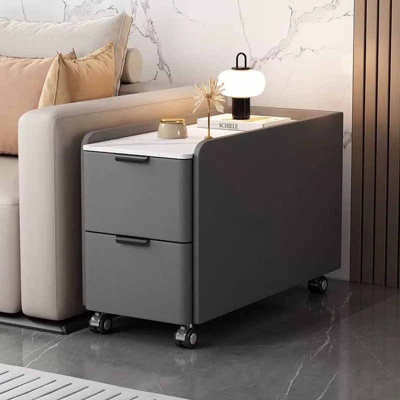 Gris oscuro