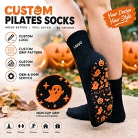 Chaussettes de Pilates personnalisées OEM, chaussettes de fitness en coton à compression pour Halloween, chaussettes de yoga antidérapantes avec logo personnalisé