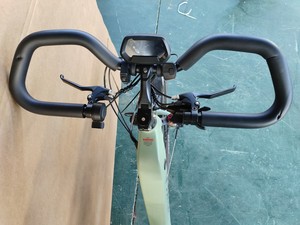 Vélo électrique urbain 250W 26 pouces avec batterie au lithium, moteur à moyeu arrière, vélo hybride électrique pour femmes avec <span class=keywords><strong>cadre</strong></span> en alliage d'aluminium - Product Image 4