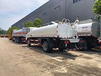 Camion d'arrosage mobile HOWO à livraison rapide, avec réservoir renforcé de 4 à 6 m³, pour le nettoyage routier, destiné à l'exportation