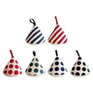 Guante de Cocina Triangular Antideslizante con Aislamiento Térmico, Resistente a Altas Temperaturas, de Algodón, Portátil, para Horno - Product Image 4