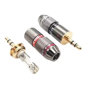 Prise audio stéréo Monster 3,5 mm plaquée or, connecteur téléphonique à installation traversante - Product Image 3