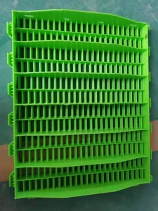 Enclos à chèvres avec plancher en plastique, abri pour chèvres à <span class=keywords><strong>vendre</strong></span> avec design - Product Image 4