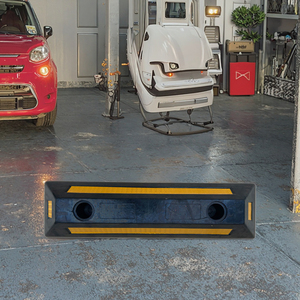 Meta Rubber Heavy-Duty 550*150*100Mm Rubberen Autopstopper Voor Parkeergarages En Rijbaangebruik - Product Image 6